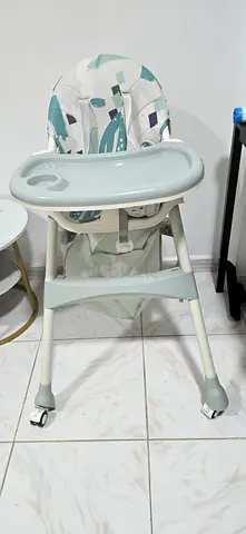 Gently Used Feeding High Chair for Sale!