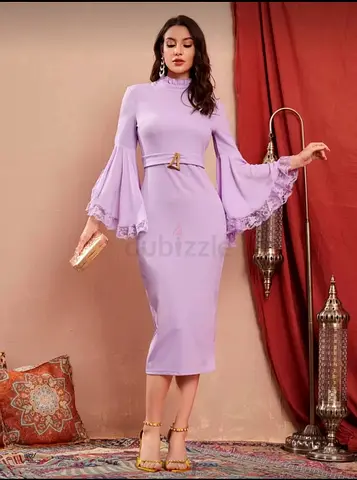 Elegant Lilac Dress with Flared Sleeves