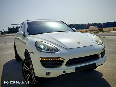 Porsche cayenne S 2012 GCC V8