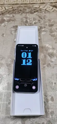 Samsung $% 5G 128 GB 8GB RAM