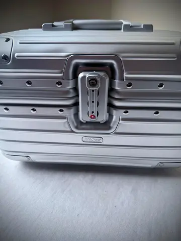 Rimowa beauty case Aluminum
