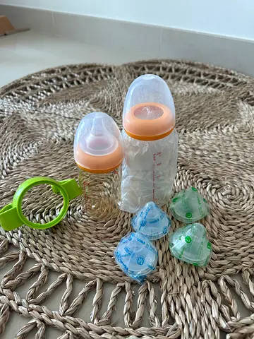 Pigeon bottles and teats