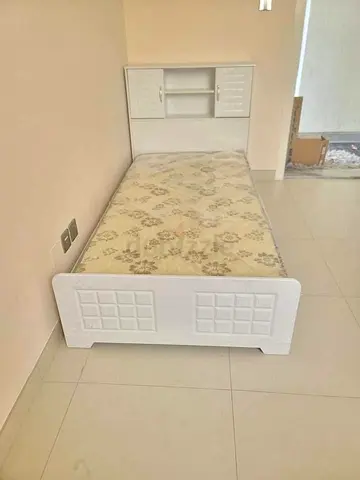 Stylish White Single Bed with Storage