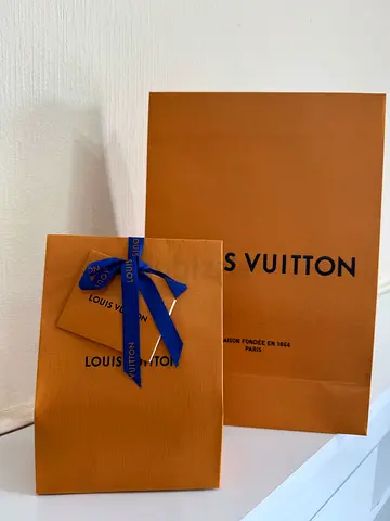LOUIS VUITTON Ombre Nomade Perfume