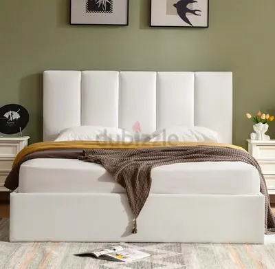 Stylish and Modern Bed Queen Size