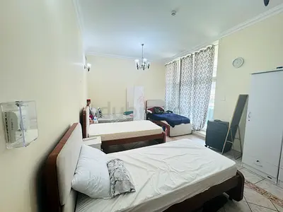 Executive female Bedspace Available Behind Burjuman Mall Exit 3