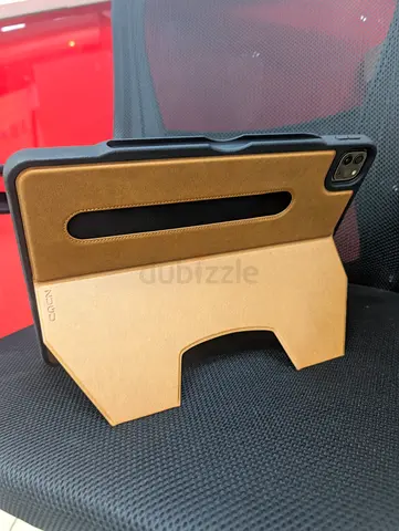 iPAD PRO 12.9 6TH GEN_ 2TB _ WIFI+ CELL ORIGINAL LIKE NEW _57CYCLE 100% + COVER + SCREEN PROTECTOR
