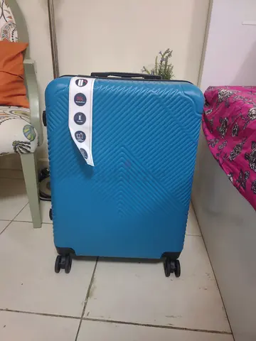 Brand new 95L suitcase, in mint condition