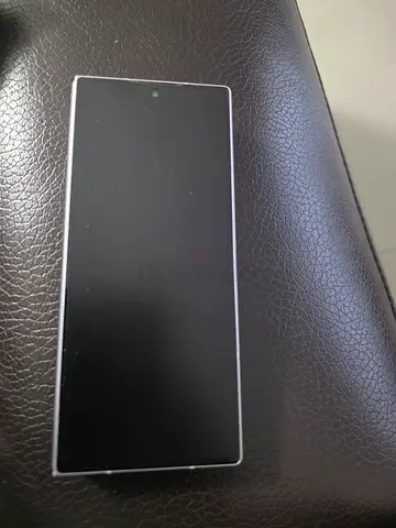 Sleek Mobile Phone in Great Condition