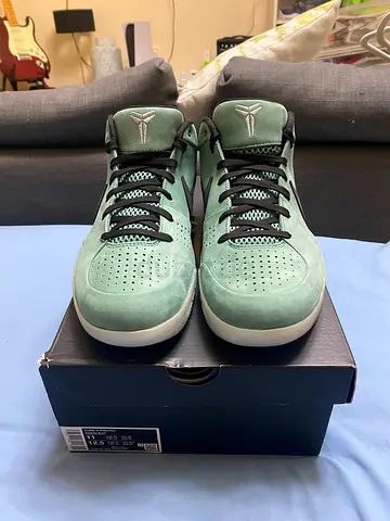 Kobe 4 Girl Dad