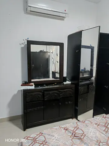 Dressing table