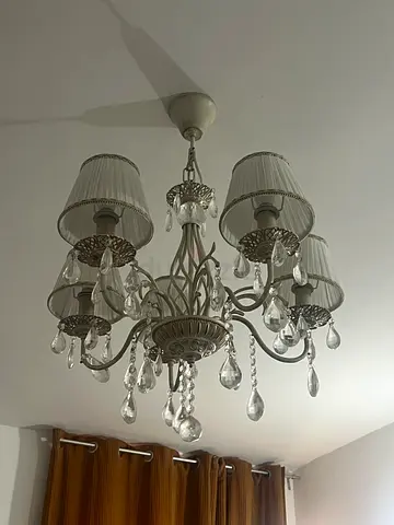 Elegant Crystal Chandelier for Luxurious Home Style