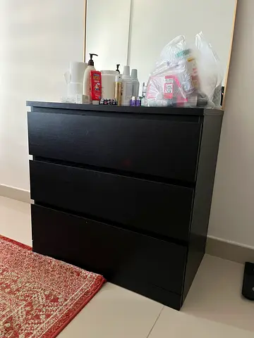 IKEA malm 3 drawer dresser.