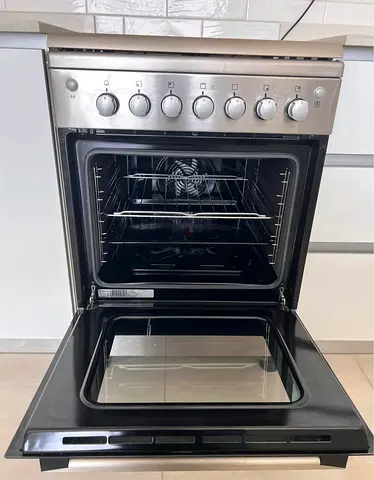 Model Electrolux Oven Fan 4 Burner Full Gas Cooker Range Size 60cm
