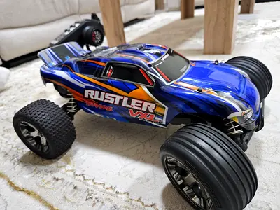 Traxxas rustler VXL 3S