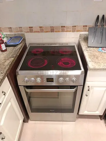 Beko 4 Eyes Full Electric Ceramic Cooker Range Size 60cm