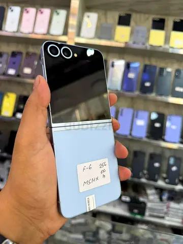 Samsung Galaxy Flip 6 - Stylish and Compact Smartphones