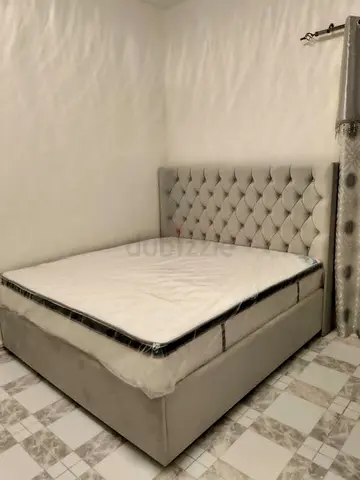 King Size Brand New Fully Custom Made Bedframe,Hydraulic Storage Can be installed