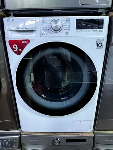 LG 9 kg Front Load Washing Machine - Efficient Cleaning Solution