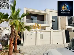 Villa for sale at an excellent and negotiable price. It features a large yard, freehold ownership fo