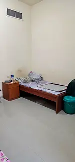 One executive bed space. Near Madina mall,Muhaisnah 4, from May 1st. Preferably Keralite.