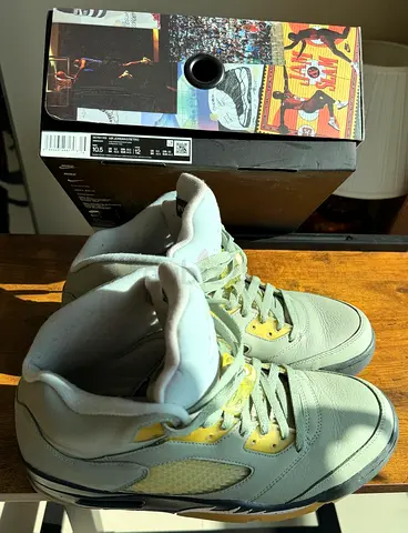 AIR JORDAN 5 RETRO