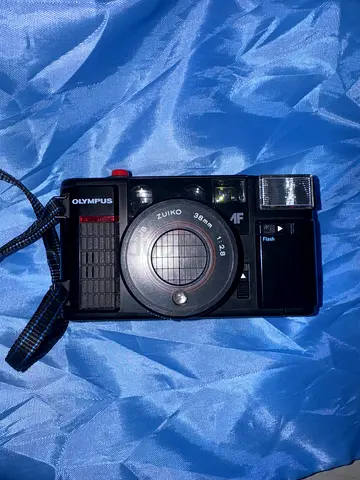 Olympus Quick Flash AFL Camera Analog 35mm Film w Zuiko 38mm 1:2.8 Lens UNTESTED