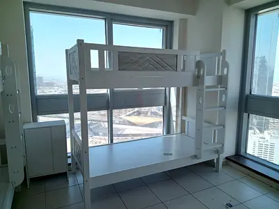 Spacious White Bunk Bed for sharing