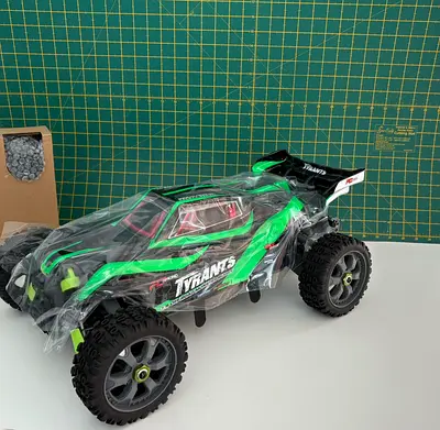 PD Racing Buggy 1/9 4S ( remote control)