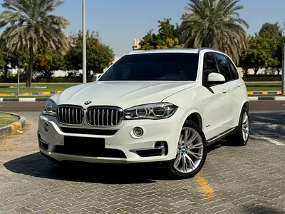 BMW x5 - 2014 V8 X,drive panoramic full option GCC