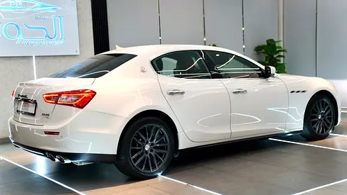 صورة 9 لـ 2016 Maserati GHIBLI