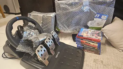 PS4 slim 1tb - Racing Wheel G29 with Games Bundle for PS4 and Monitor