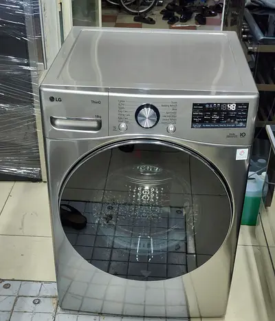 Lg latest model big capacity 18kg drayer brand new not used
