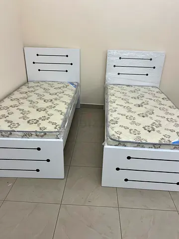 Hi I want to sale single bed with mattress brand new