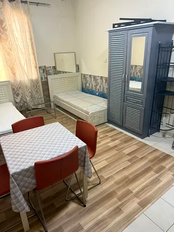 Master Room for Rent in IC -England X- Cluster for Single or 2 Males Muslim