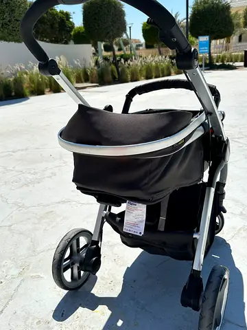 Giggles Bassinet stroller Gently Used Stroller for Sale