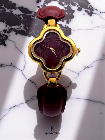 Aureum Bloom (Maroon Clover)