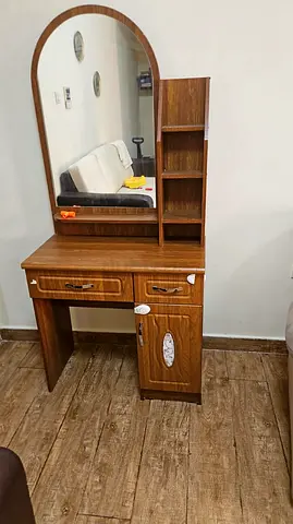 Elegant Wooden Makeup Dressing Table with Mirror
