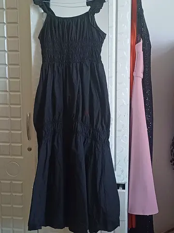 Stylish Black Midi Dress