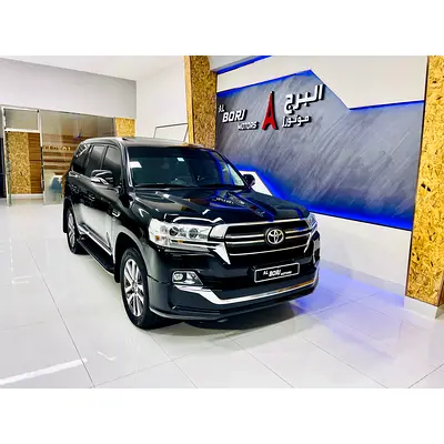 تويوتا لاند كروزر VXR 5.7 V8 موديل 2020
