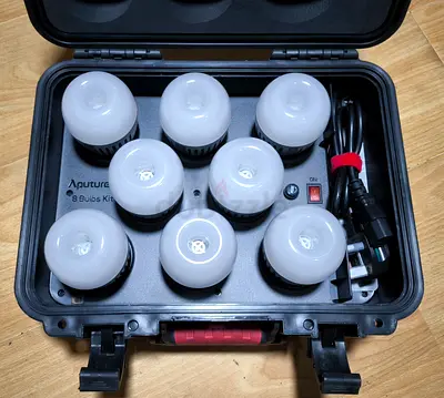 Aputur accent B7C 8 light kit for sale