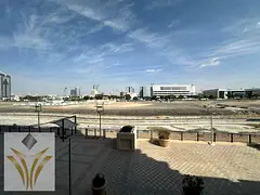 Bright &amp; Spacious 1BR | Closed Kitchen | Canal View