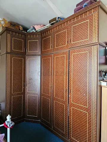 Stylish Corner Wardrobe with Elegant Design