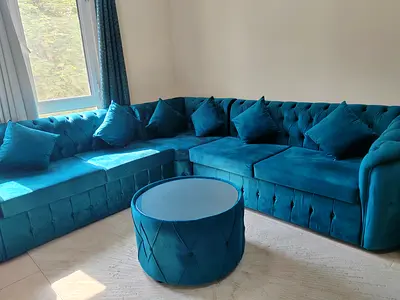 7 seater sofa with table