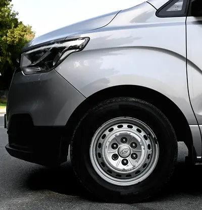 صورة 15 لـ 2019 Hyundai H1