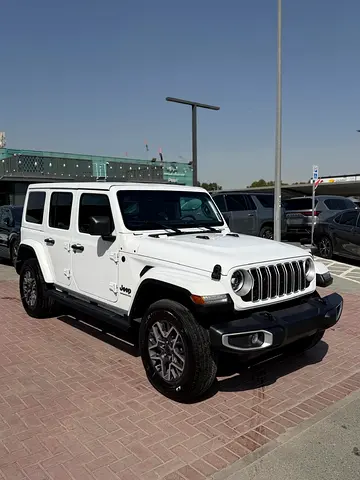 Jeep Wrangler Sahara 2025 Clean Title beautiful condition 10/10