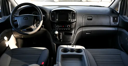 صورة 12 لـ 2019 Hyundai H1