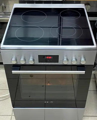 Bosch Electric Ceramic Stove 4 Burners 60×60cm Mint Condition