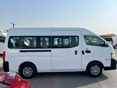 2022 Nissan URVAN — миниатюра 4
