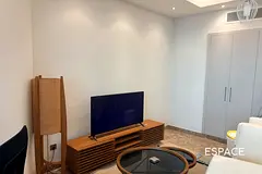 Orra Harbour | Renovated | Vacant | 1 BR